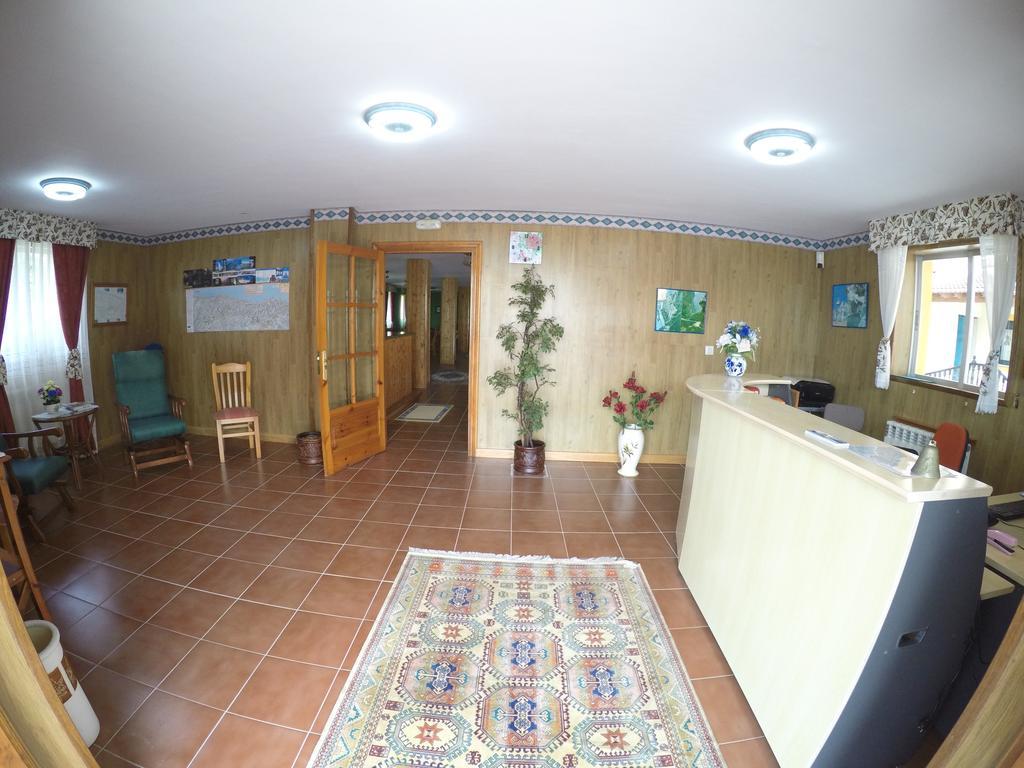 Hotel Alonso Лянес Екстериор снимка