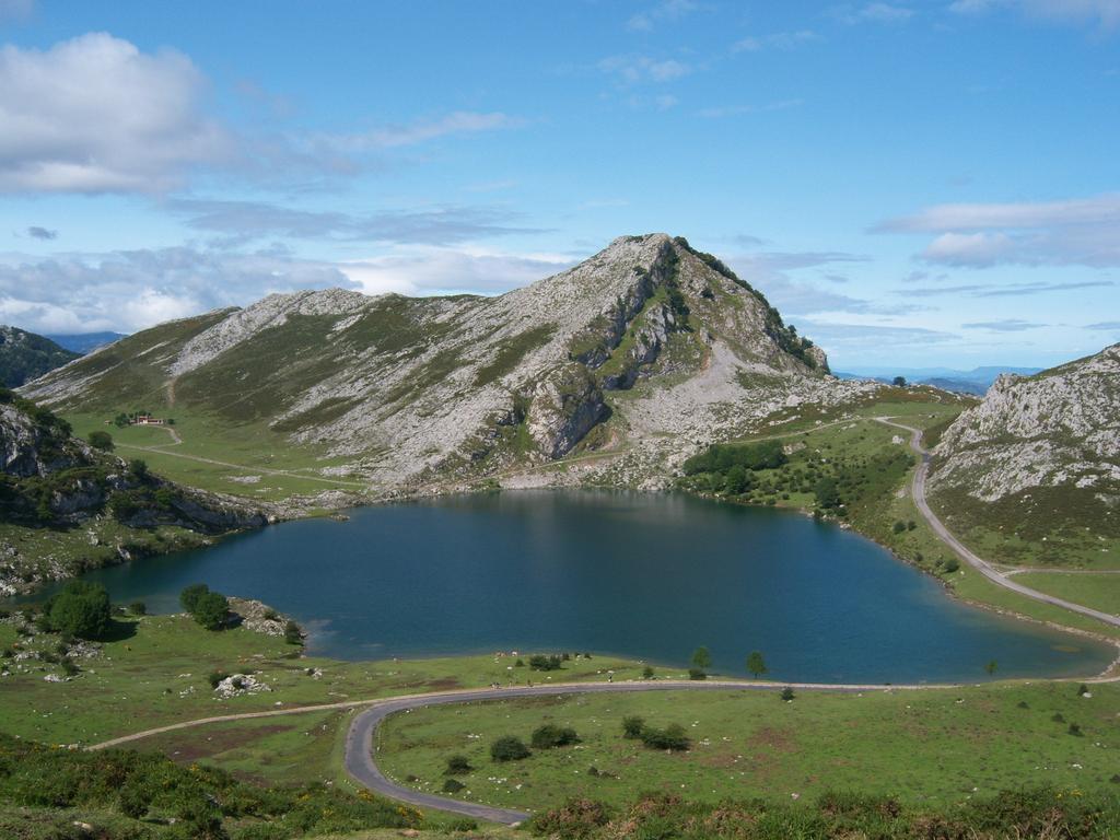 Hotel Alonso Лянес Екстериор снимка