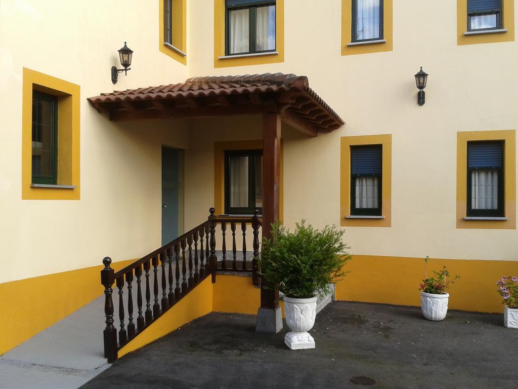 Hotel Alonso Лянес Екстериор снимка
